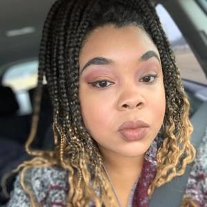 Meet your Posher, Evita